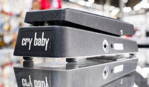 Dunlop - Cry Baby Standard Wah Pedal 2